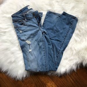 ABERCROMBIE & FITCH DISTRESSED SKINNY JEANS